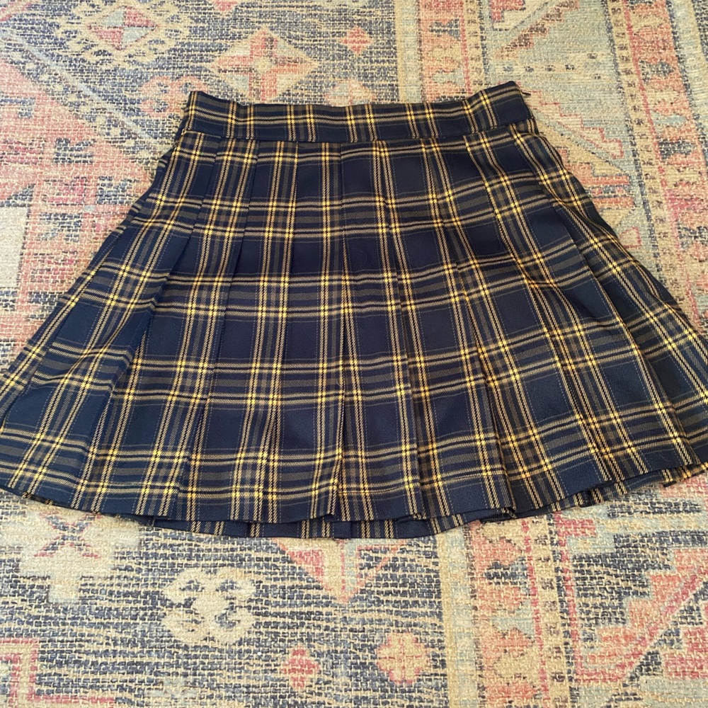 Plaid school skirt!
